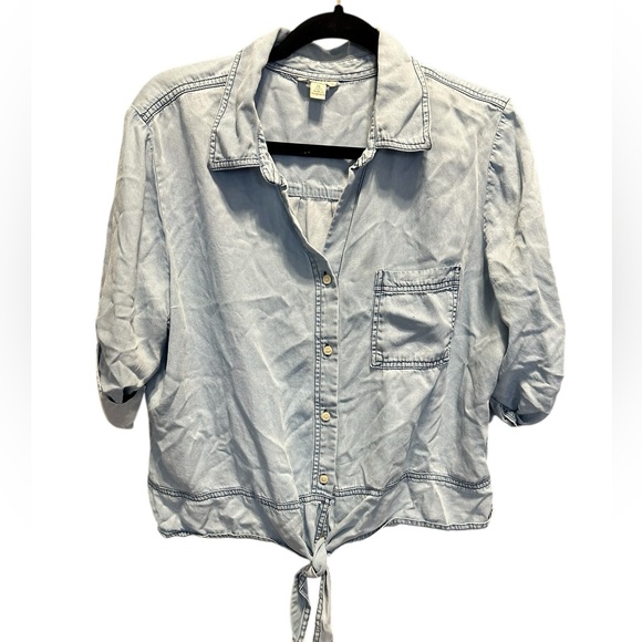 EUC Cato Women’s Blue Denim Washed Button-Up Tie-Front Shirt - Size XL - Picture 4 of 5